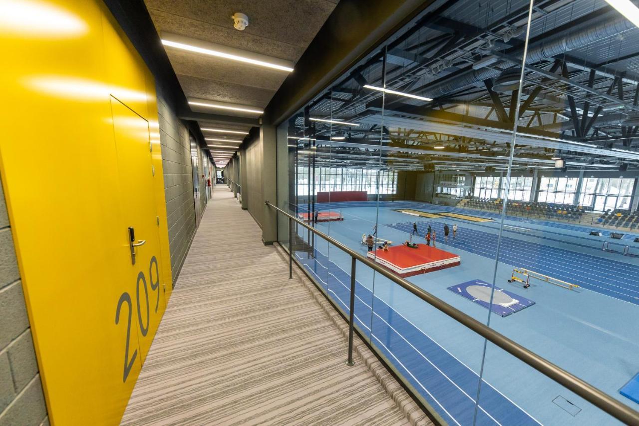 Stadium Hotel Валмієра Екстер'єр фото